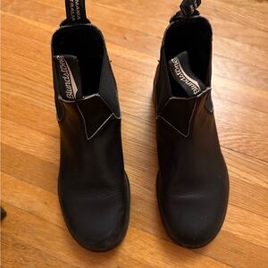 Blundstone Black Ankle Boots with Elastic Panels